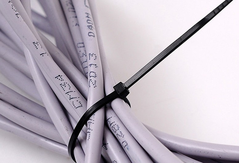 Хомут стягнутий Gemi капрон UV чорний 3,6х300 мм, 100 шт. (OKUV30\3.6) 3