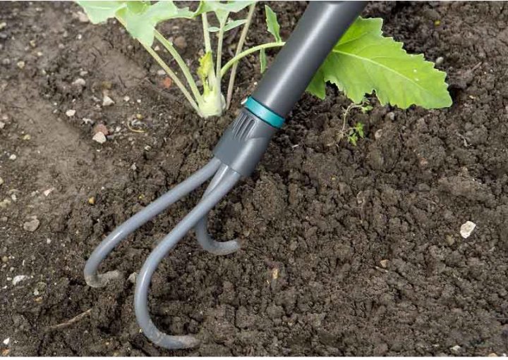 Розпушувач Gardena NatureLine 9 см, три зуба (17108) 2