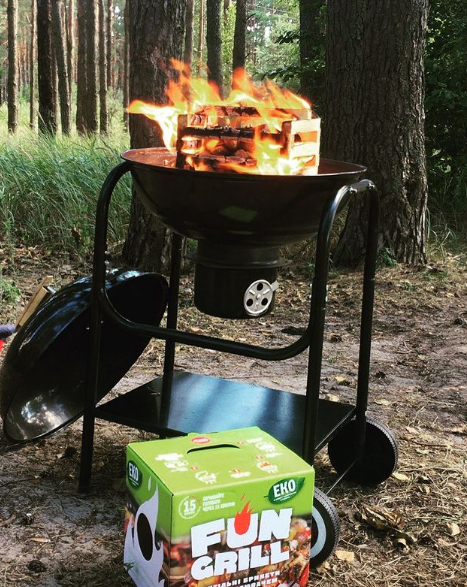 Деревне вугілля Fun Grill в брикетах (комплект з роспалом), 2,5 кг 7