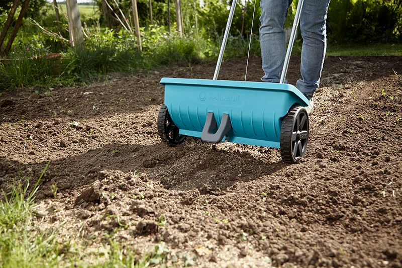 Розкидувач-сівалка ручна L 12.5л, Gardena, 00432 5