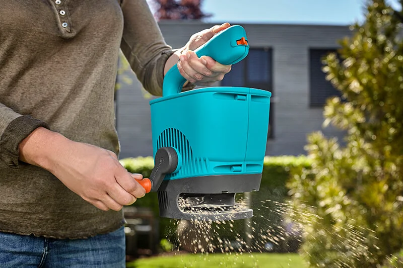 Разбрасыватель-сеялка  M, 1,8л, Gardena, 00431 5