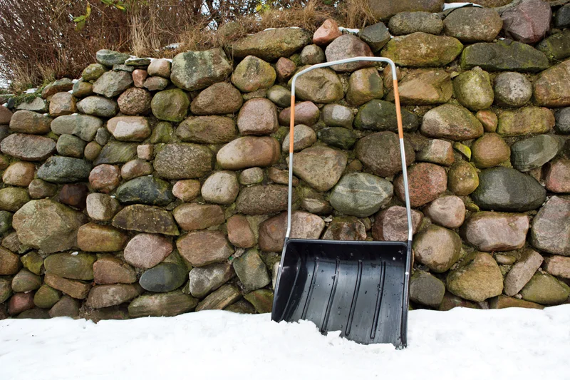 Скріпер-волокуша для збирання снігу Fiskars SnowXpert 143021 (1003470) 2