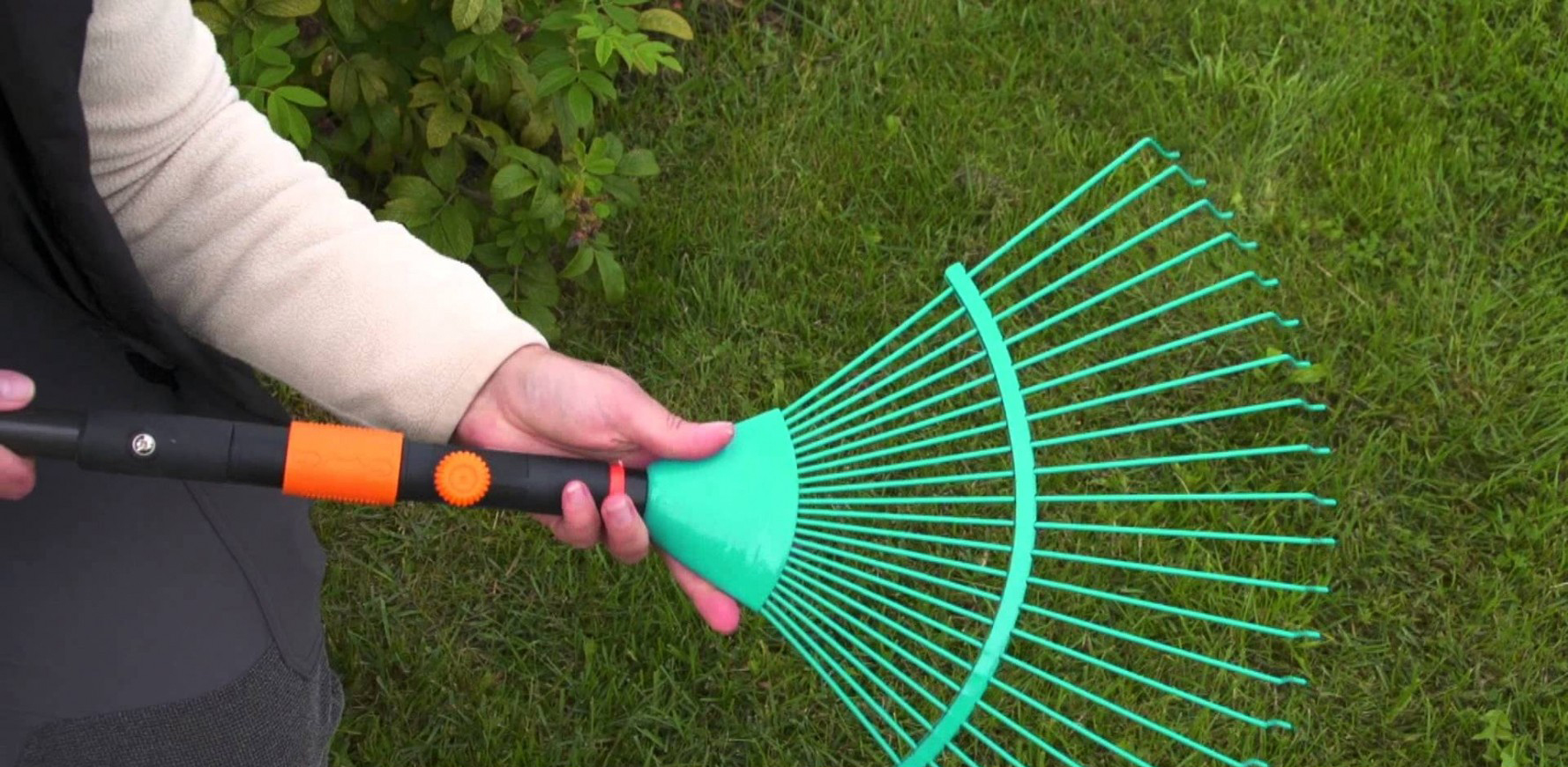 Универсальный адаптер Fiskars QuikFit (1000617/130000) 2