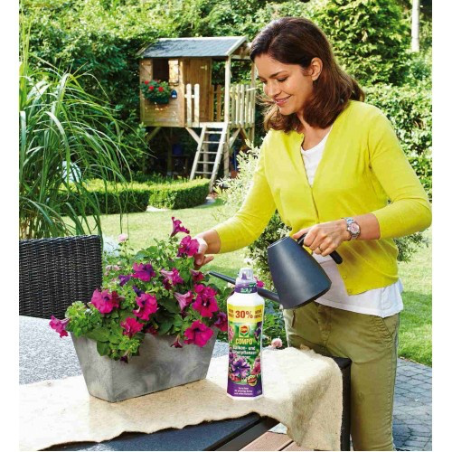 4367 Компо Рідке добриво для балконних рослин 1,3л 2