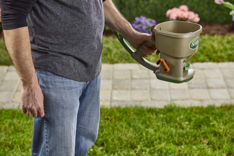 Ручний розкидач Scotts Whirl 5