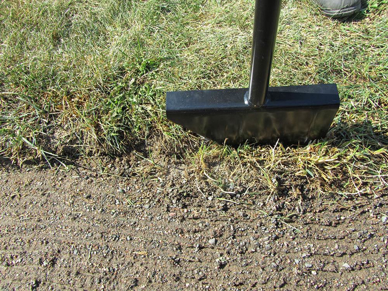 Обрізний верстат для газону Solid, Fiskars, 5371 3