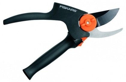 Секатор PowerGear® площинний, малий середній, Fiskars, 111520